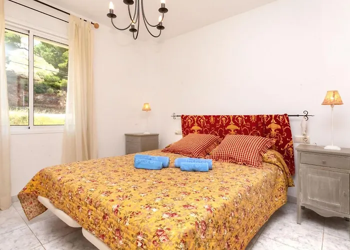 Apartment L'Olivar II By Interhome Apartment